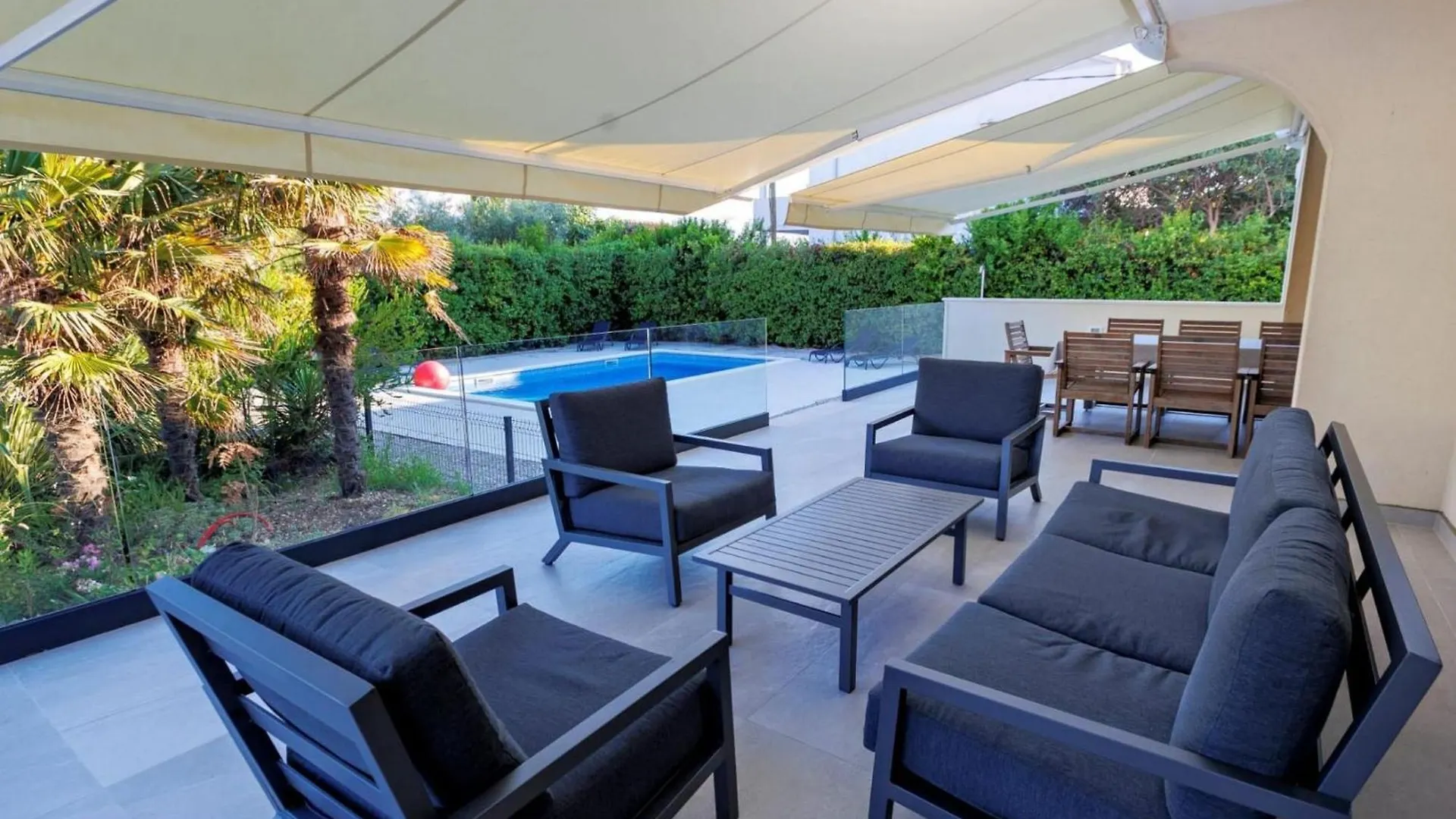 Spacious Kastel Stafilic Apartment With Private Pool Kaštela 0*,